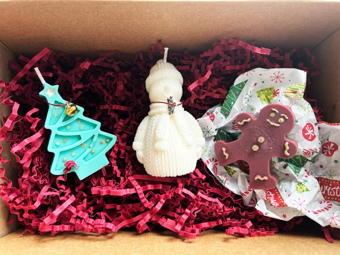 Χριστουγεννιάτικο Gift Box με 3 αρωματικές φιγούρες - Image 2